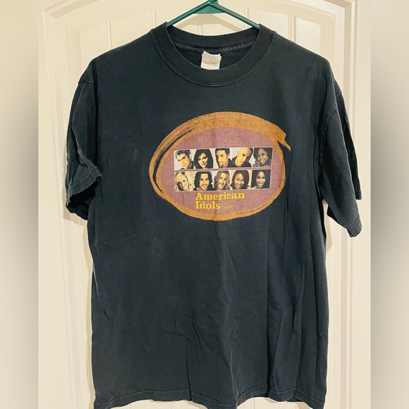 2006 American Idol Black Tour t-shirt. Size Adult M. Good condition. - Picture 1 of 2